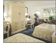 Standard Queens room photo