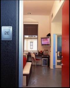 Stanza room photo