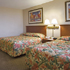 Deluxe 2 Queens Guest room room photo