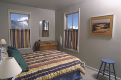 2 bed/1 bath Apartment room photo