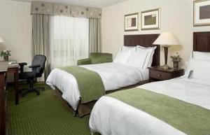 Two Double Sleep NumberŪ Beds room photo